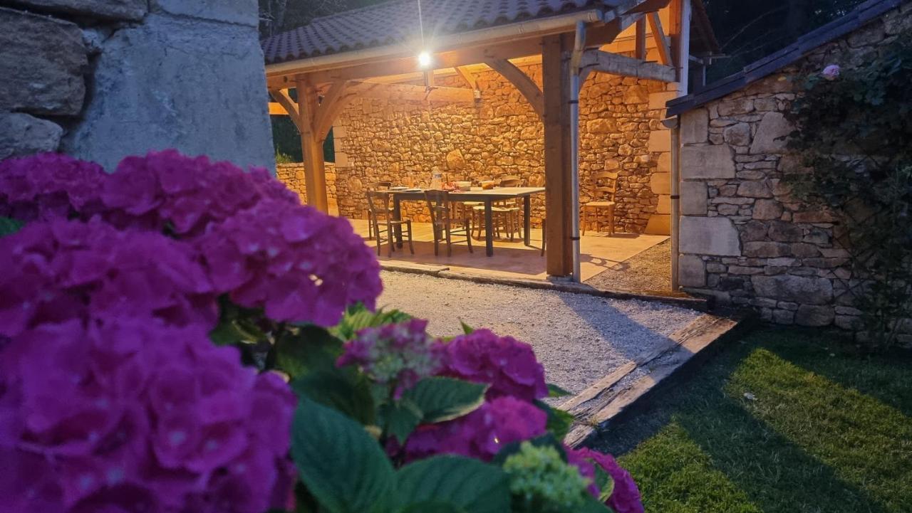 Villa Les Jardins De Raiatea Sarlat-la-Caneda Exterior photo